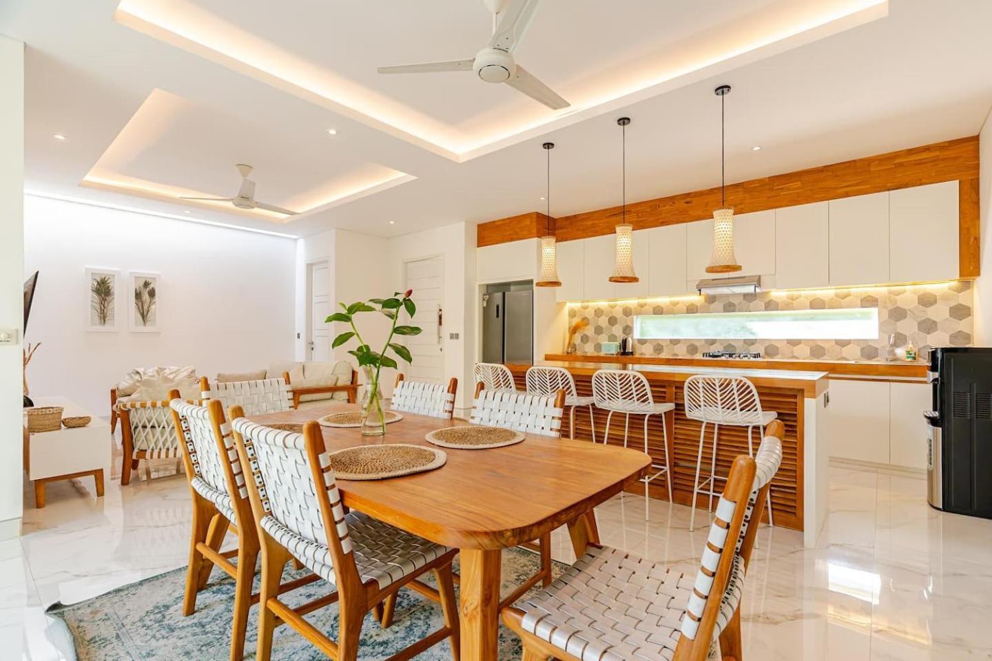 Villa Vana, Sitara Villa Group Семіньяк Екстер'єр фото